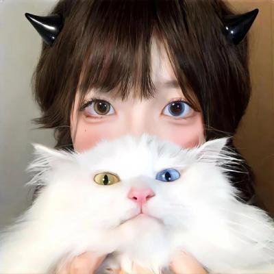 照片里的伴娘